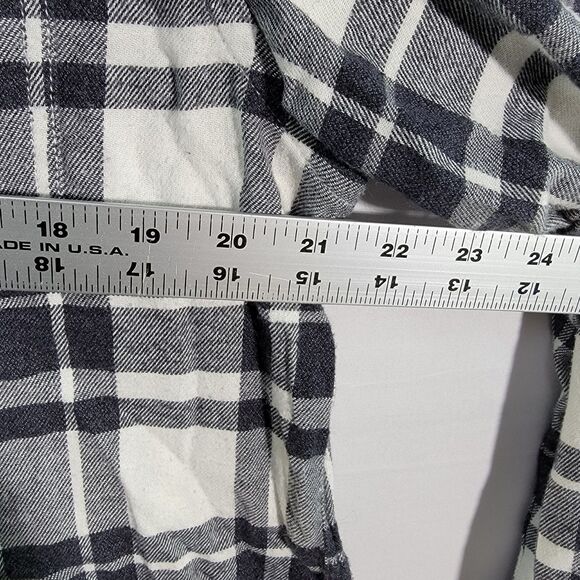 Bundle of 2 Slim-Fit Built-In Flex Everyday Plaid & Red Shirt Men's Size M - Picture 12 of 12